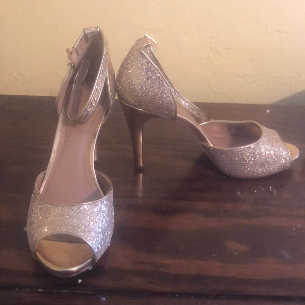 Style and Company gold heels
